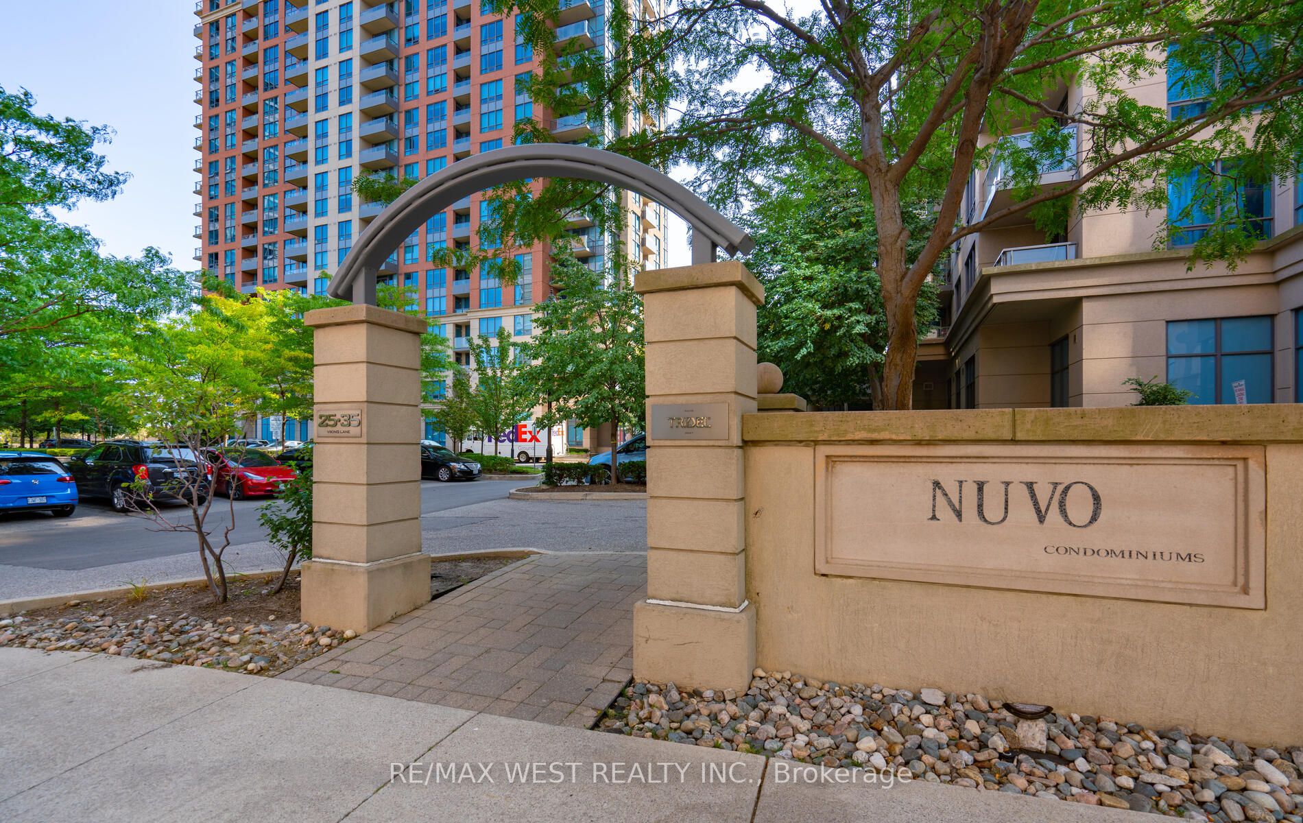 654 25 Viking Lane, Etobicoke Sold, W7023686 Condos.ca