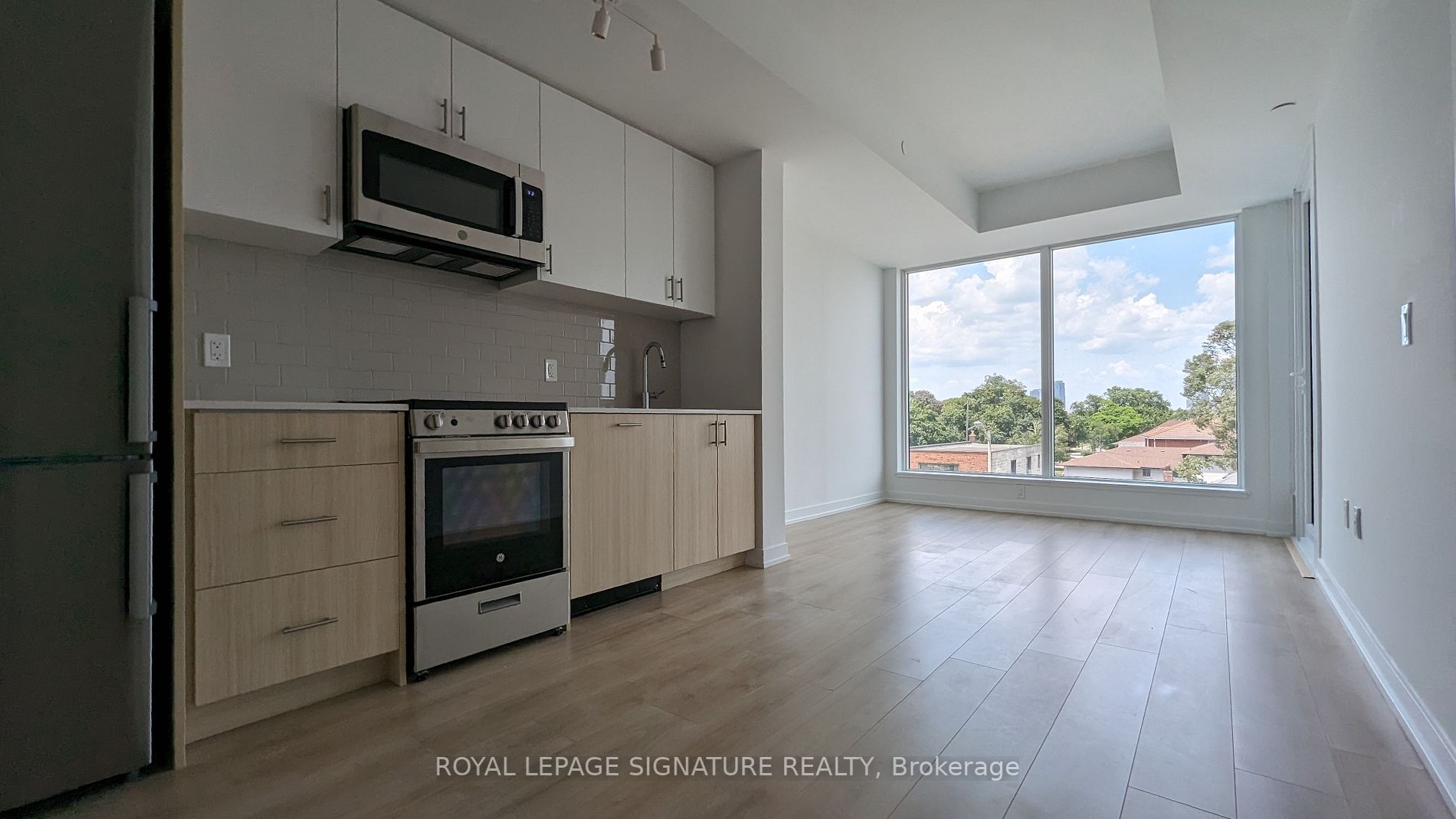 304 1195 The Queensway, Etobicoke For Rent 2,900 Property.ca