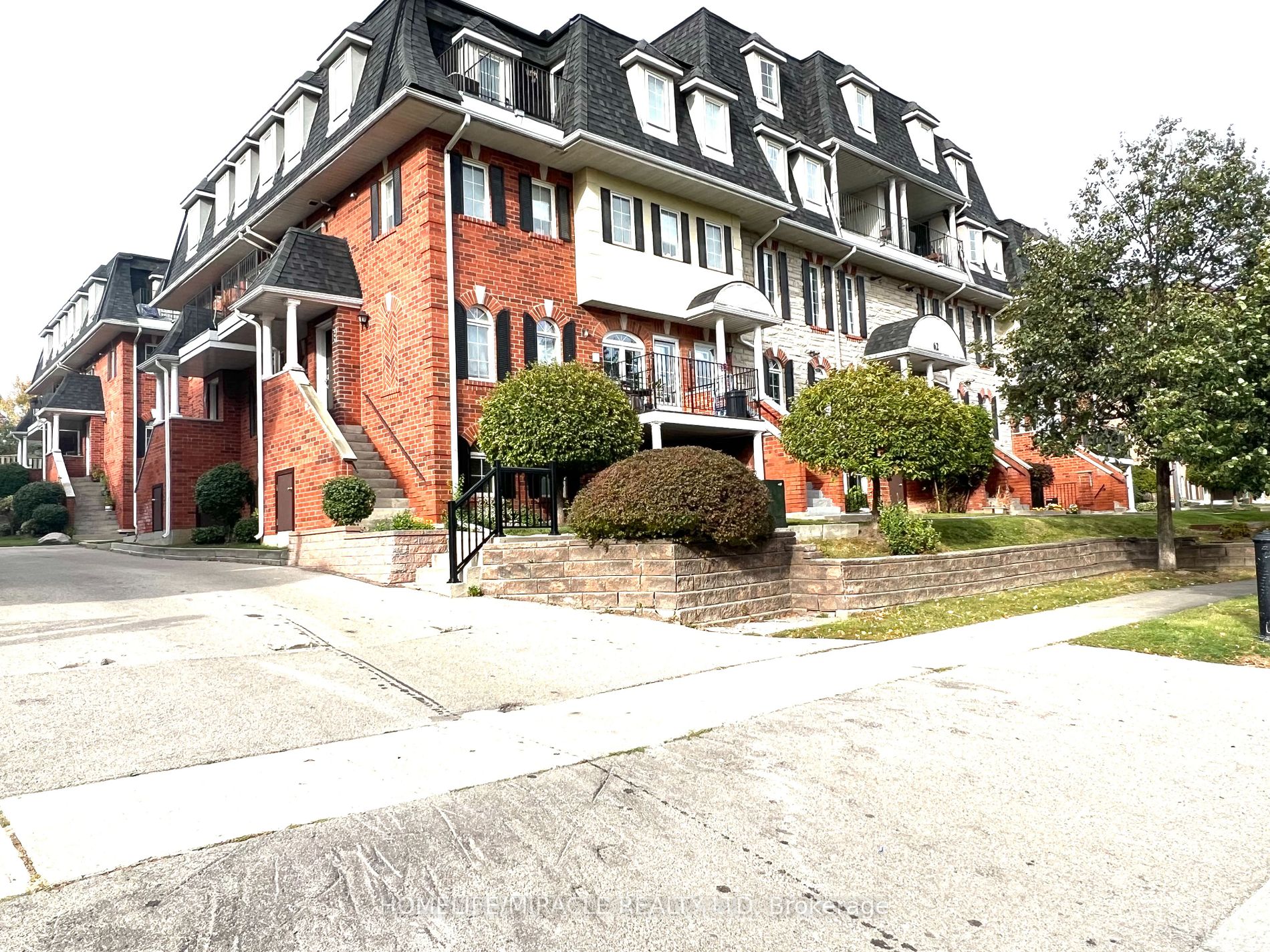 103 60 Sidney Belsey Cres, York Expired, W7230786 Condos.ca