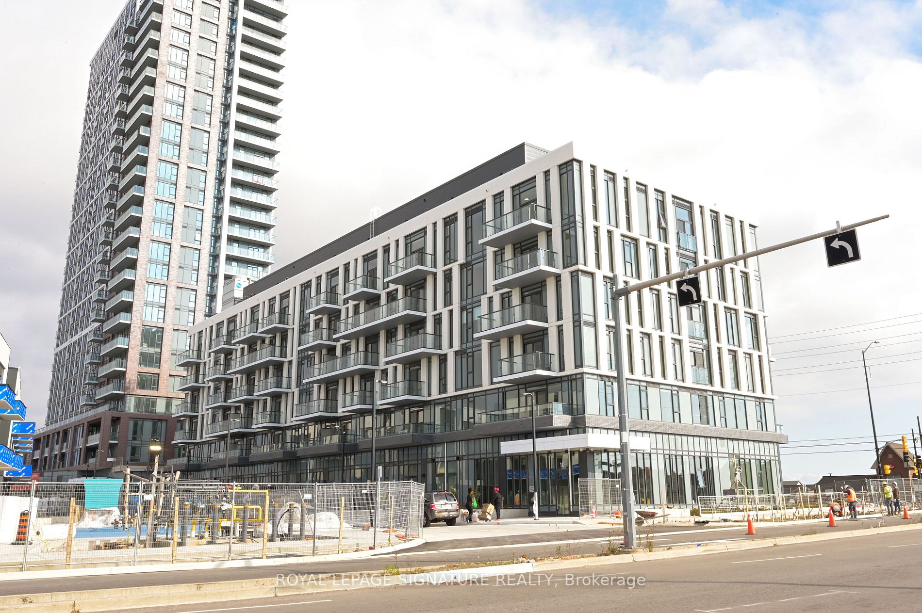 215 10 Lagerfeld Dr, Brampton Leased, W7256160 Condos.ca