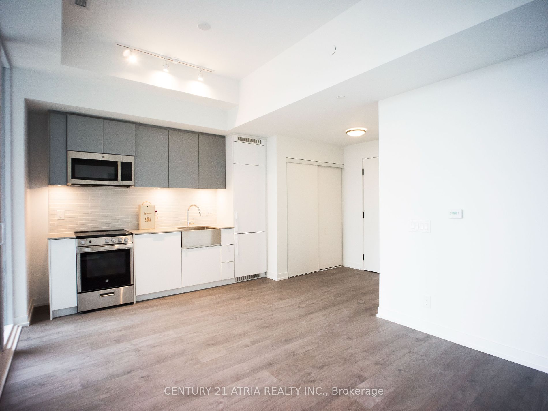 1002 270 Dufferin St, Toronto For Rent 2,350 Condos.ca