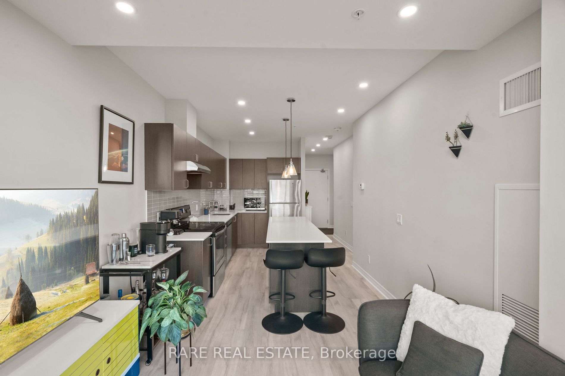 318 2522 Keele St, North York For Sale 545,000 Property.ca