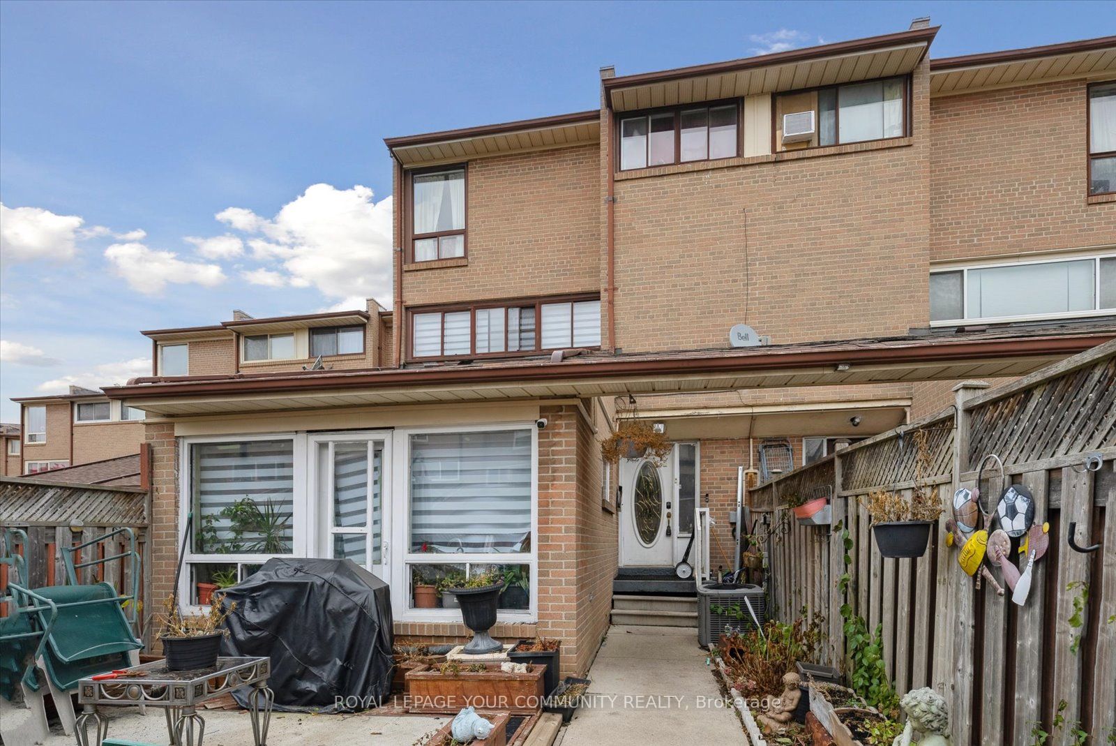 117 256 John Garland Blvd, Etobicoke For Sale 580,000 Condos.ca