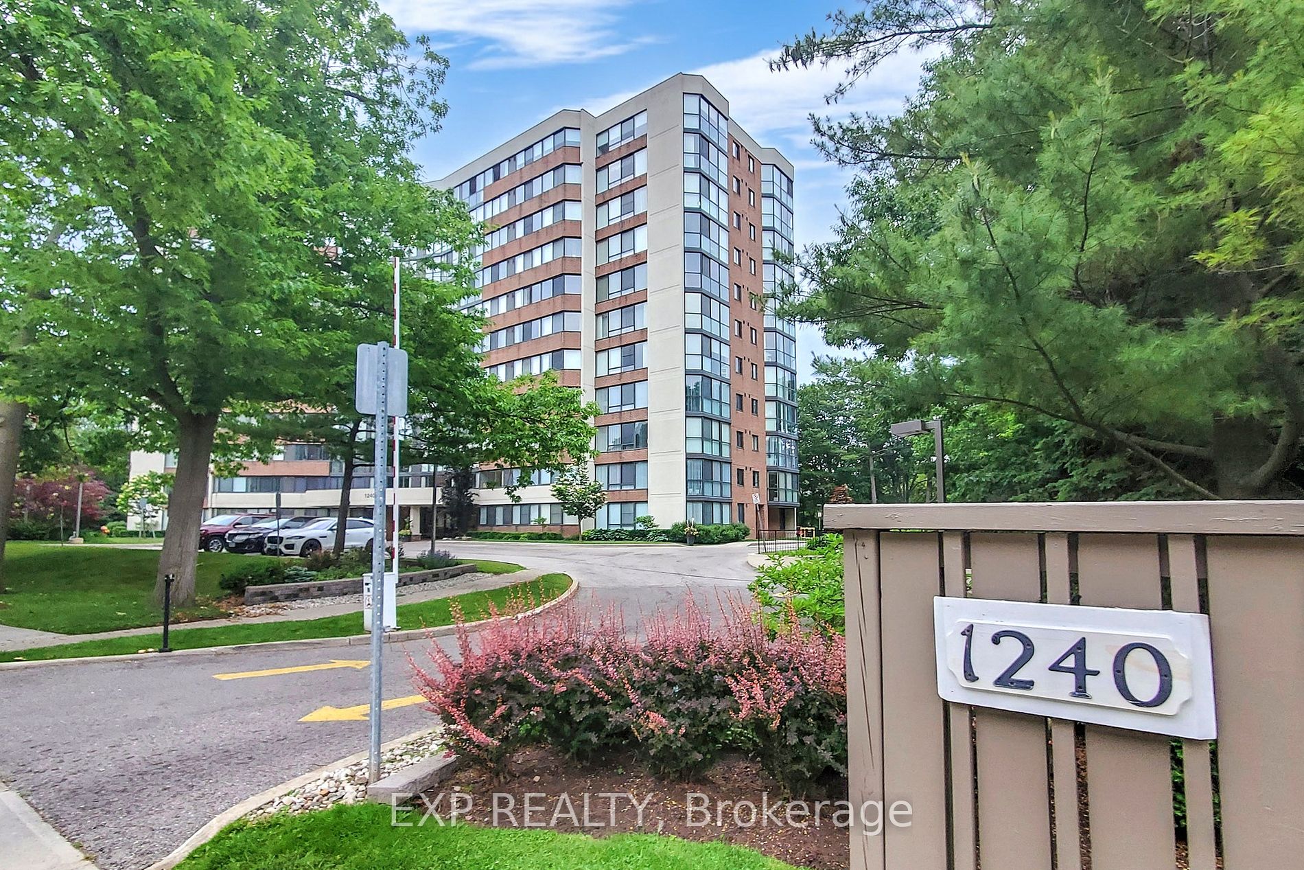 205 1240 Marlborough Crt, Oakville Sold, W7366310 Condos.ca