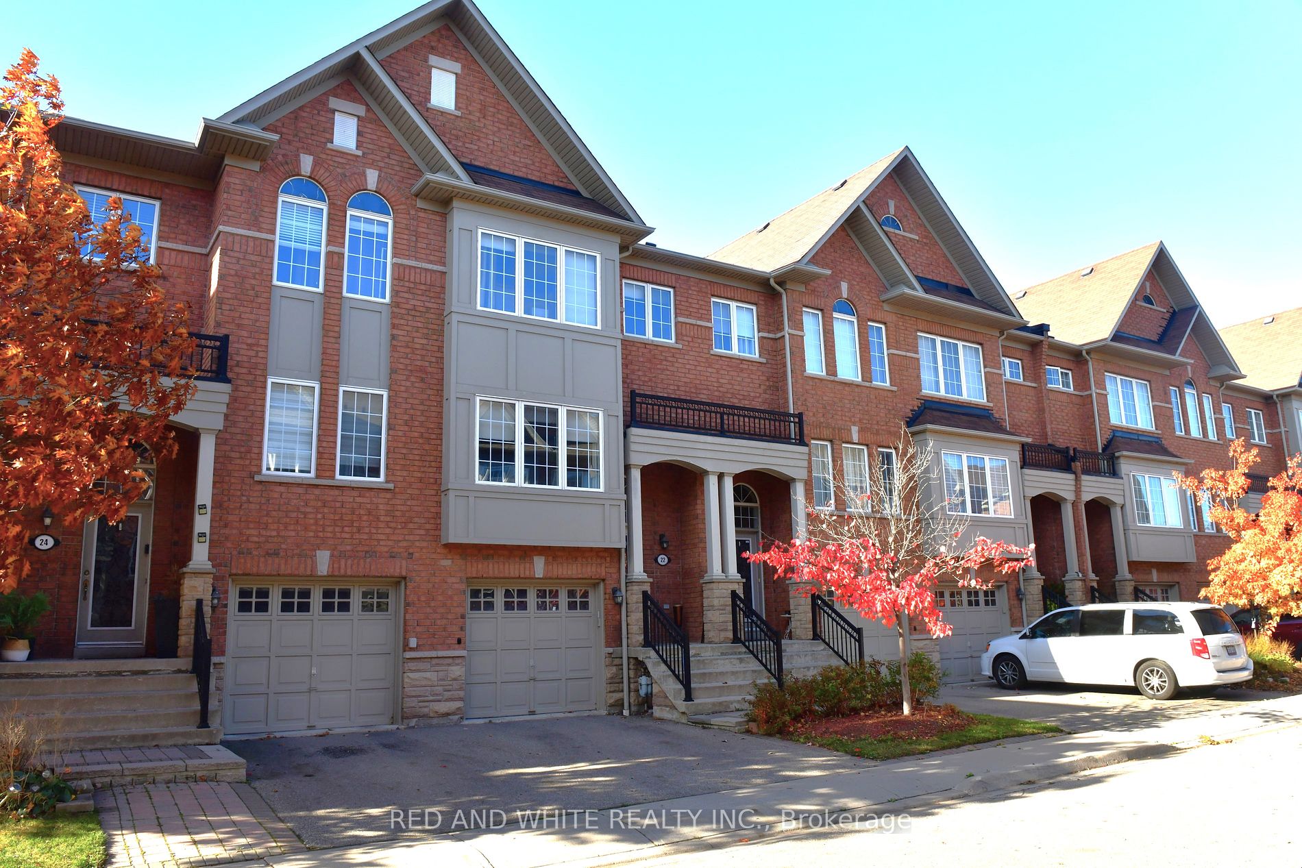 Unit 22 230 Paisley Blvd W, Mississauga Sold, W7382402 Property.ca