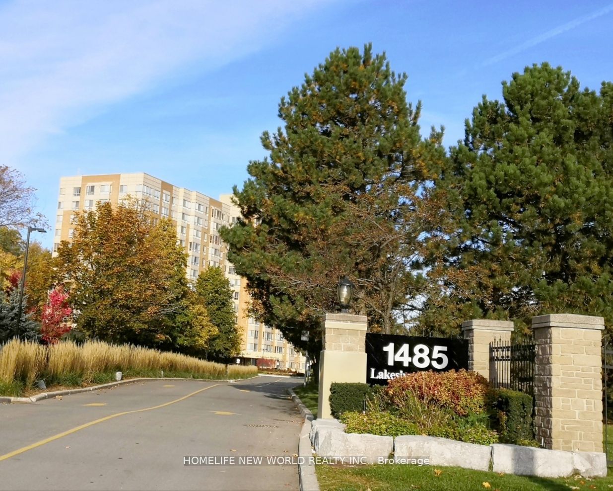 204 - 1485 Lakeshore Rd E, Mississauga | Suspended, W8017456 | Condos.ca