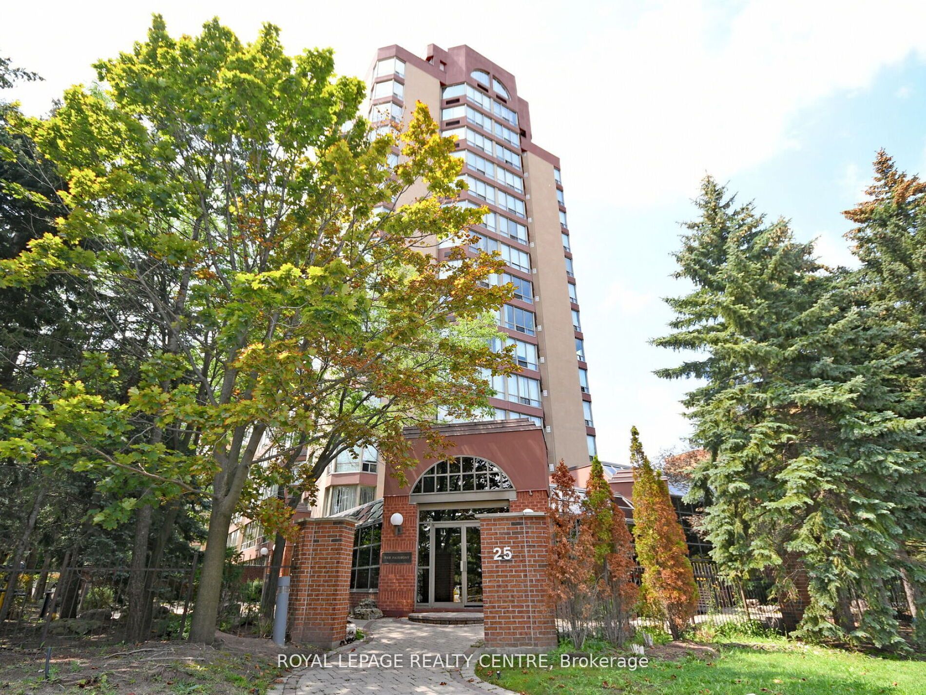 1011 25 Fairview Rd W, Mississauga Terminated, W8059604 Condos.ca