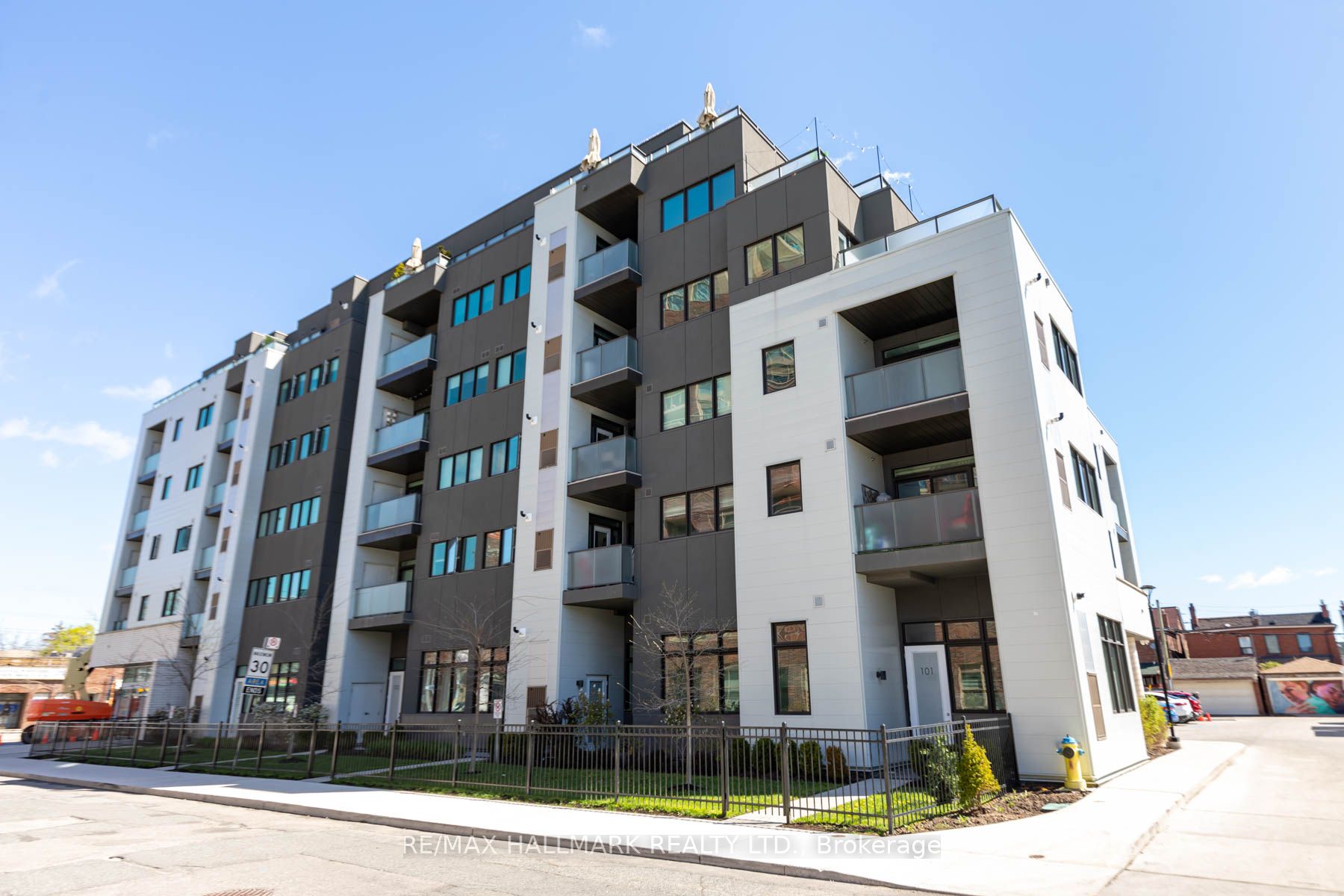 511 - 385 Osler St, Toronto | Sold, W8307488 | Condos.ca