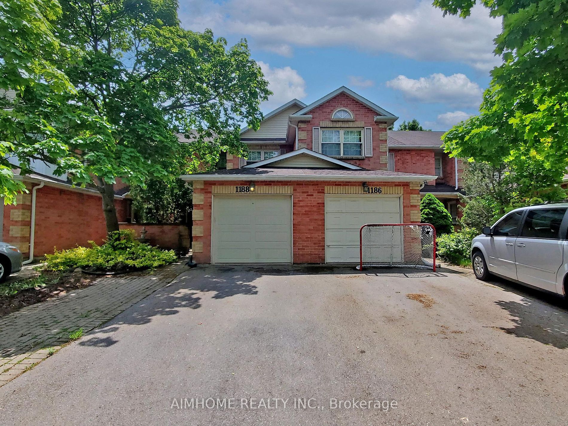 1188 Mccraney St E, Oakville For Rent 3,500 Condos.ca