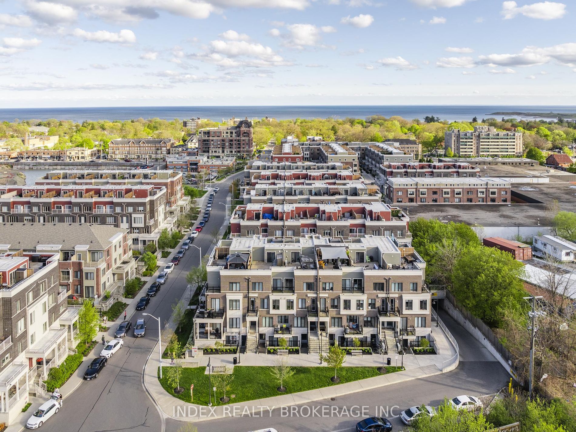 14 150 Long Branch Ave, Etobicoke For Sale 917,000 Condos.ca