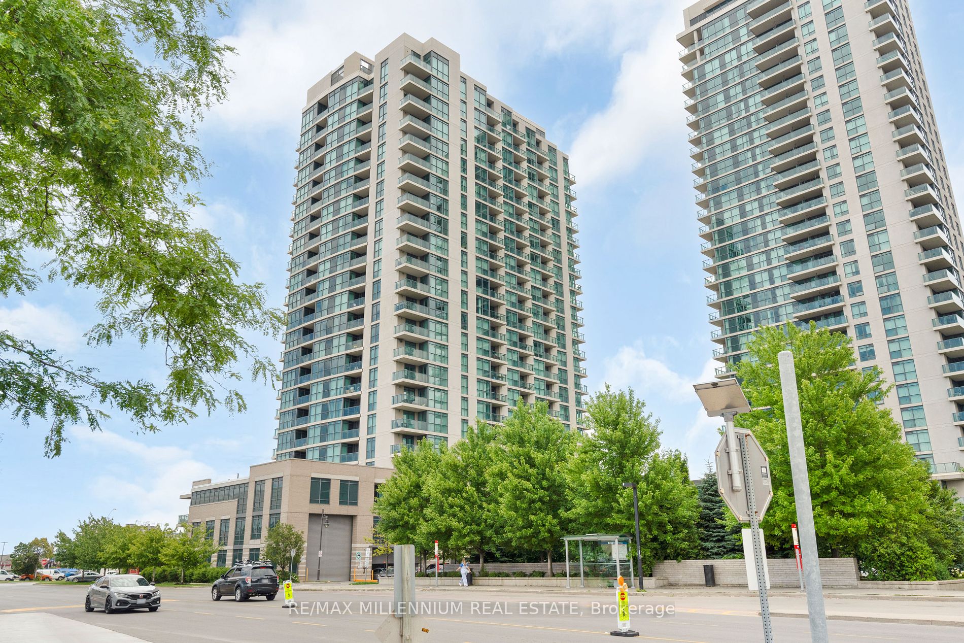 2404 205 Sherway Gardens Rd, Etobicoke For Sale 545,900 Condos.ca