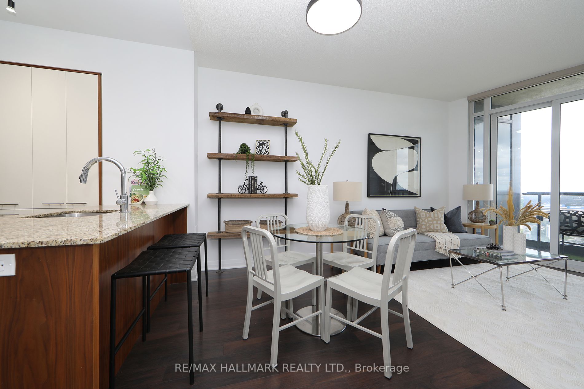 3009 - 5 Valhalla Inn Rd, Etobicoke | Sold, W9048380 | Condos.ca