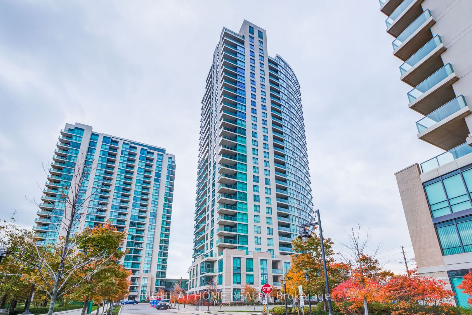 1006 215 Sherway Gardens Rd, Etobicoke For Rent 2,300 Condos.ca