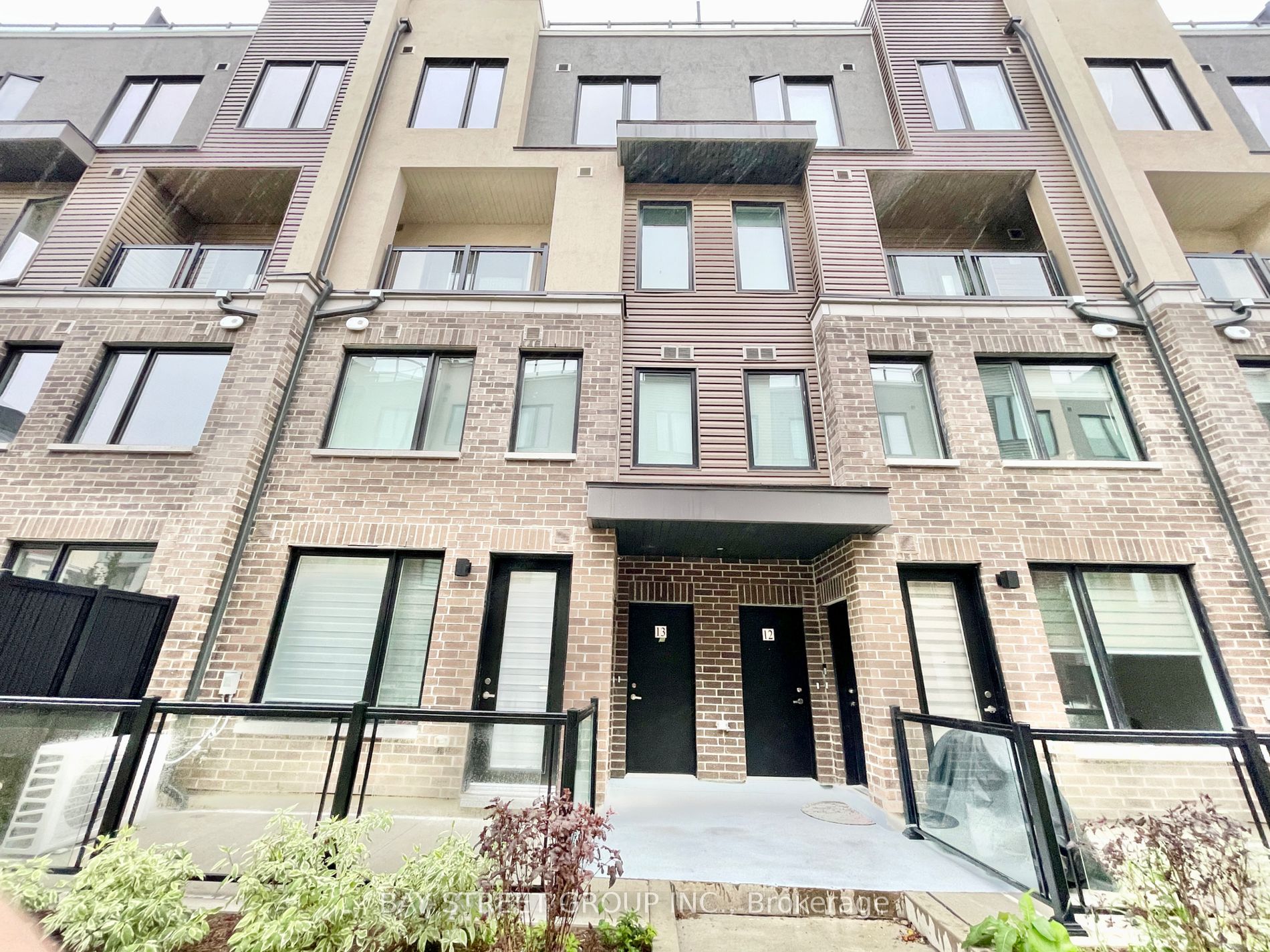 13 3550 Colonial Dr, Mississauga For Rent 3,000 Condos.ca