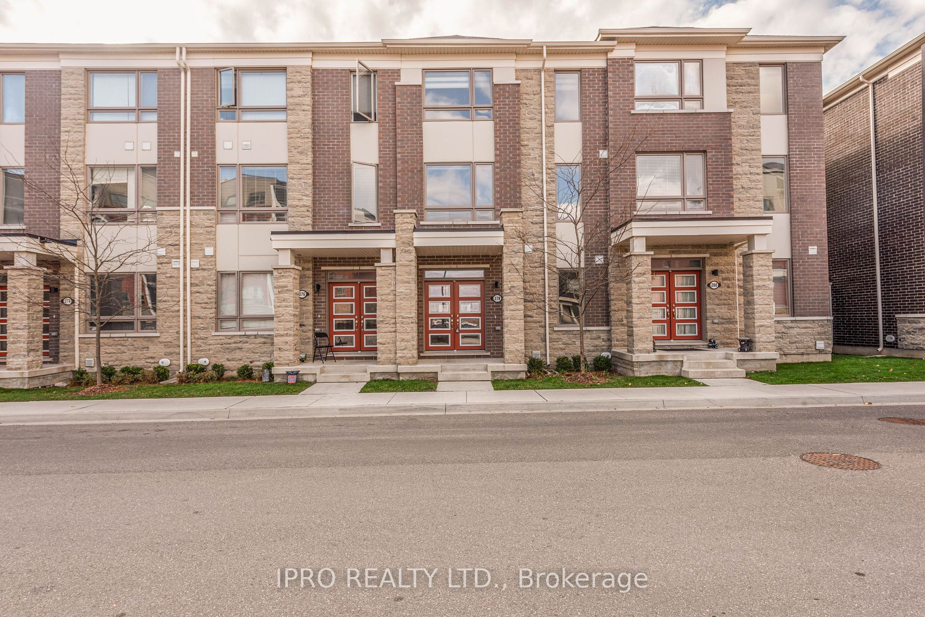 278 Lagerfeld Dr, Brampton For Sale 849,999 Condos.ca