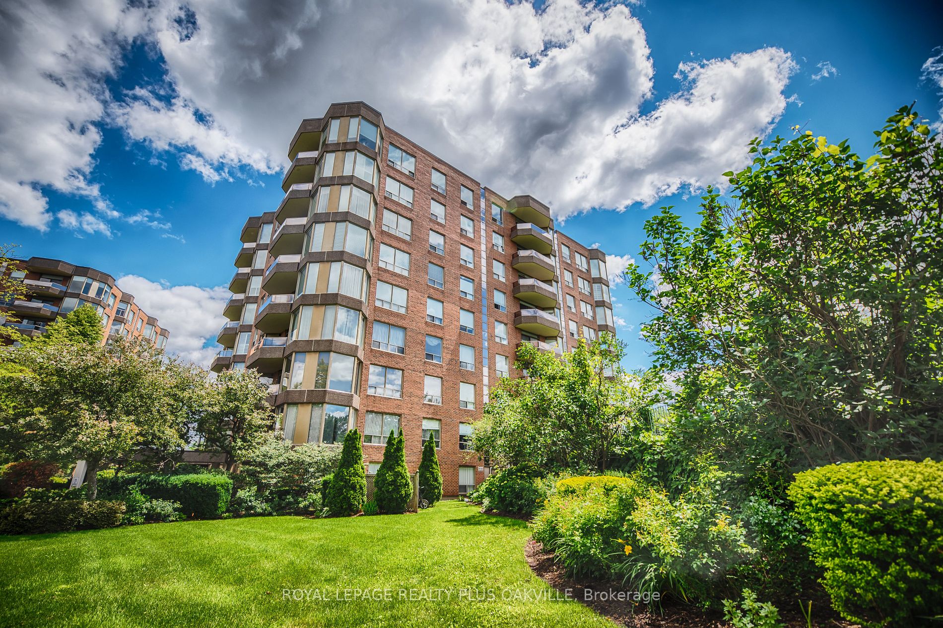 706 1903 Pilgrims Way, Oakville For Rent 3,500 Condos.ca