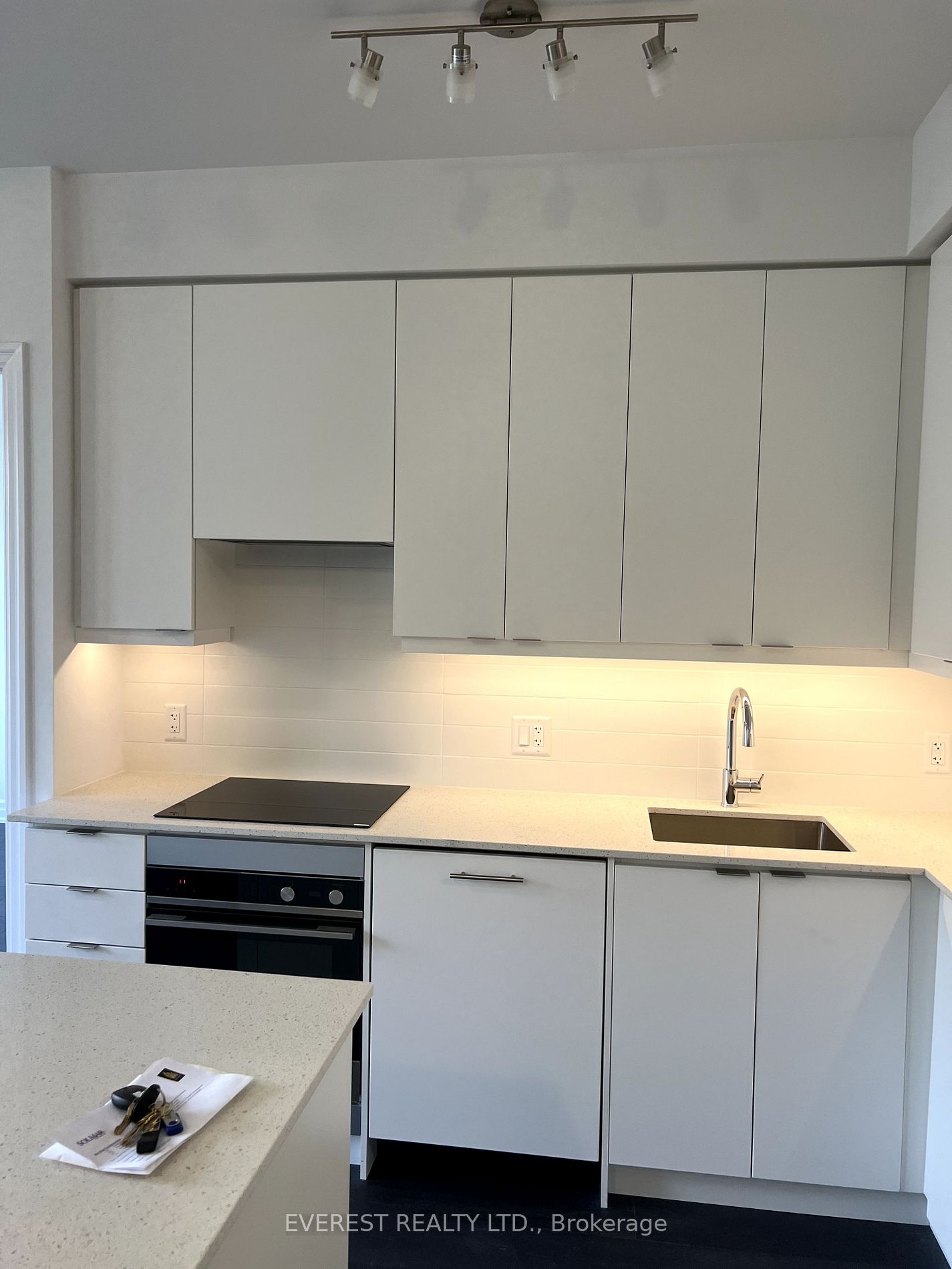 1711 30 Elm Dr E, Mississauga For Rent 2,800 Condos.ca