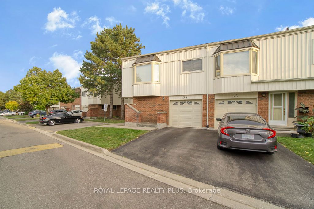 34 6520 Corfu Rd E, Mississauga For Rent 3,999 Condos.ca