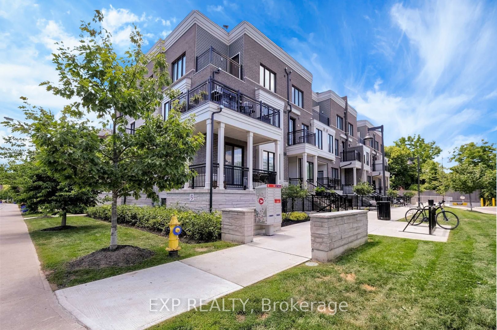 5 150 Long Branch Ave, Etobicoke For Sale 769,000 Condos.ca