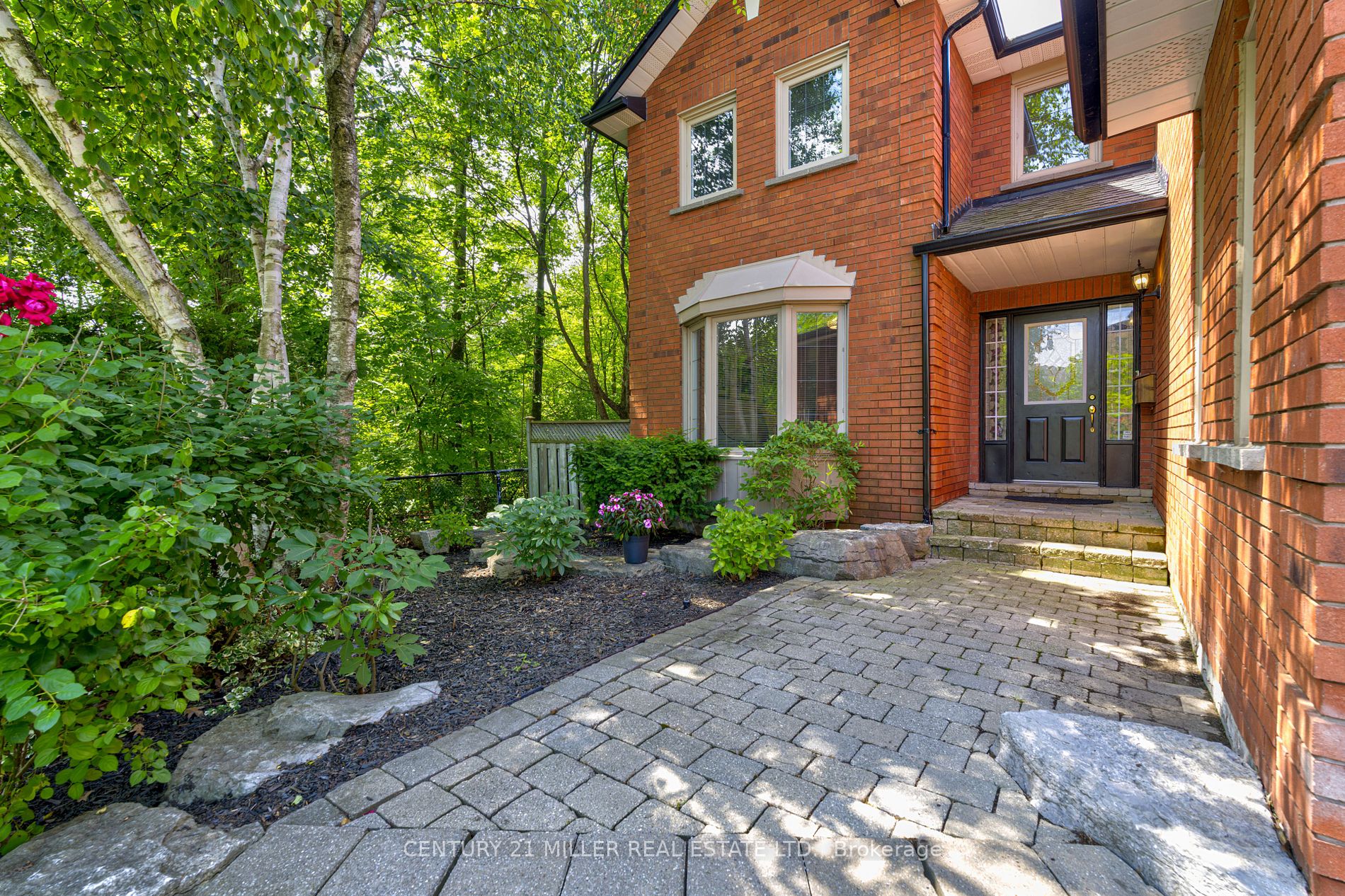 2116 Munn's Ave, Oakville For Sale 2,188,000 Property.ca