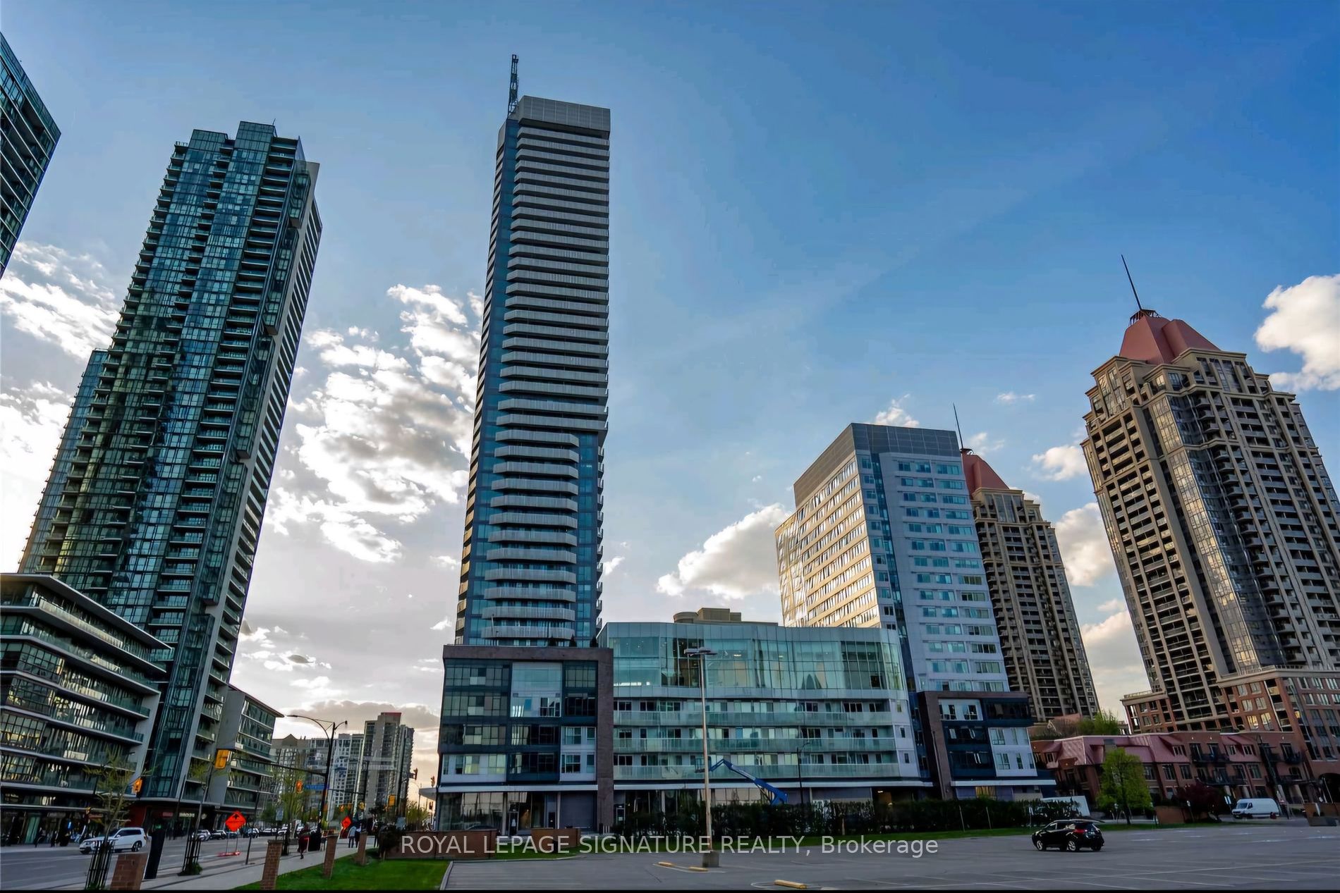 1801 4065 Confederation Pkwy, Mississauga For Rent 2,499 Condos.ca