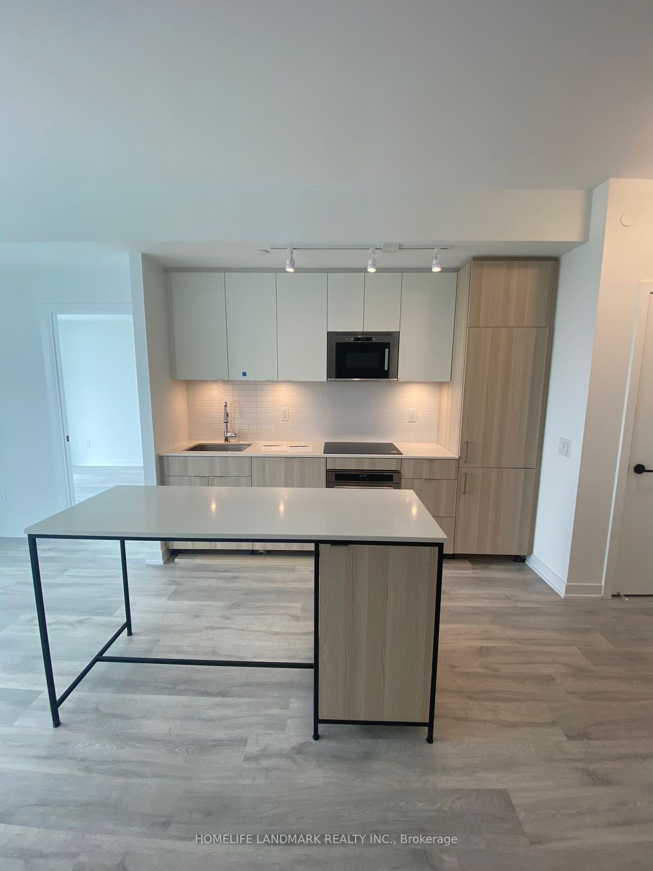 1009 220 Missinnihe Way, Mississauga For Rent 2,990 Condos.ca