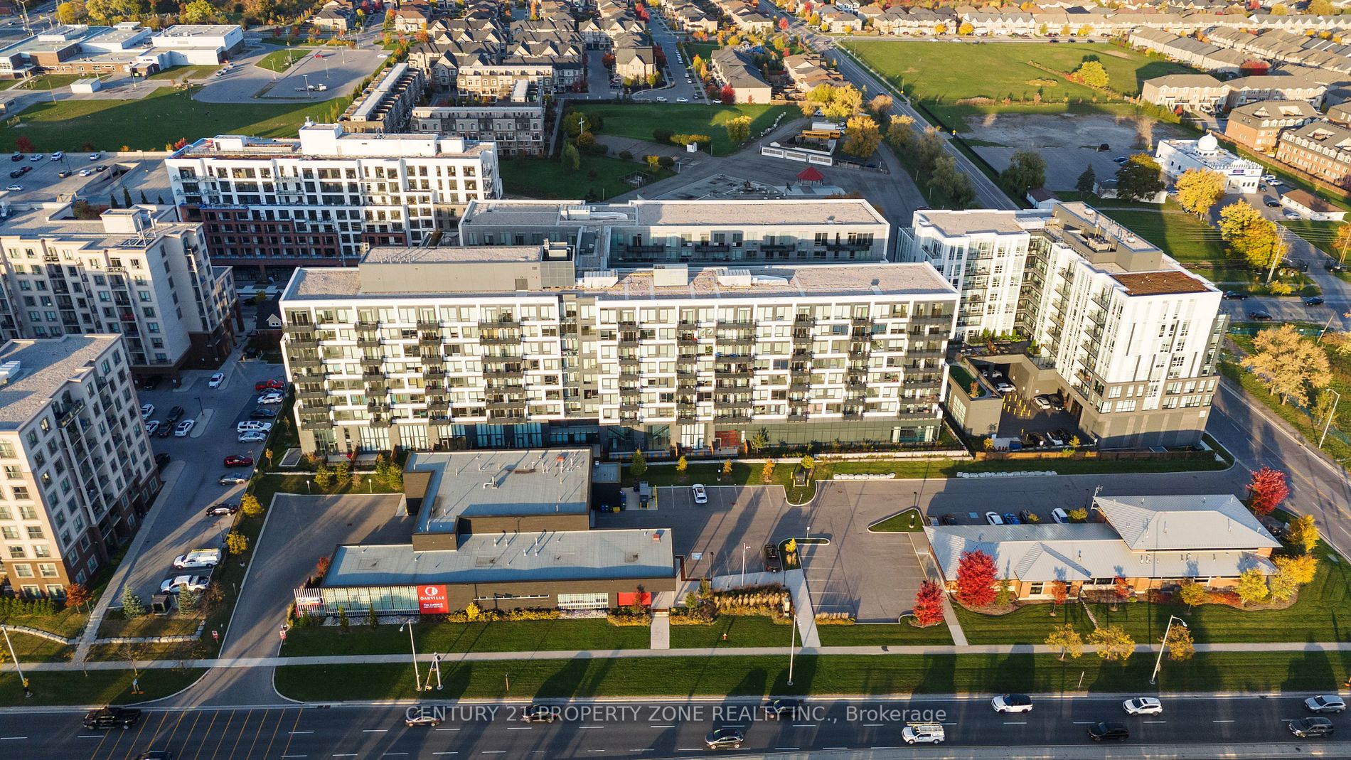 811 2450 Old Bronte Rd, Oakville For Sale 770,000 Condos.ca