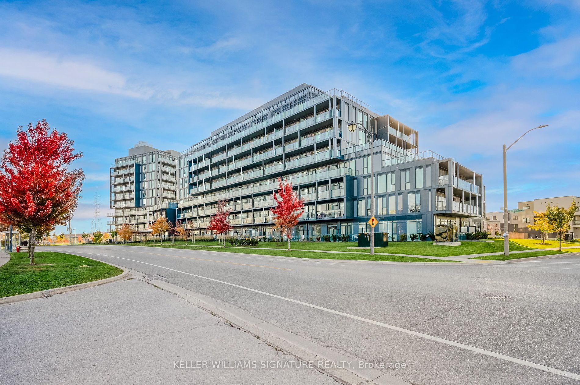 B506 3200 Dakota Common Rd, Burlington For Sale 494,900 Condos.ca