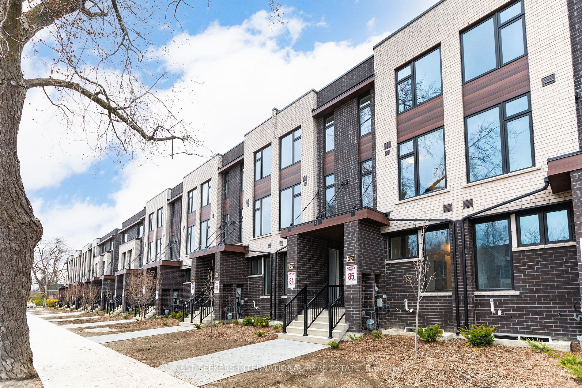 85 1 1760A Lawrence Ave W, North York For Rent 2,050 Condos.ca