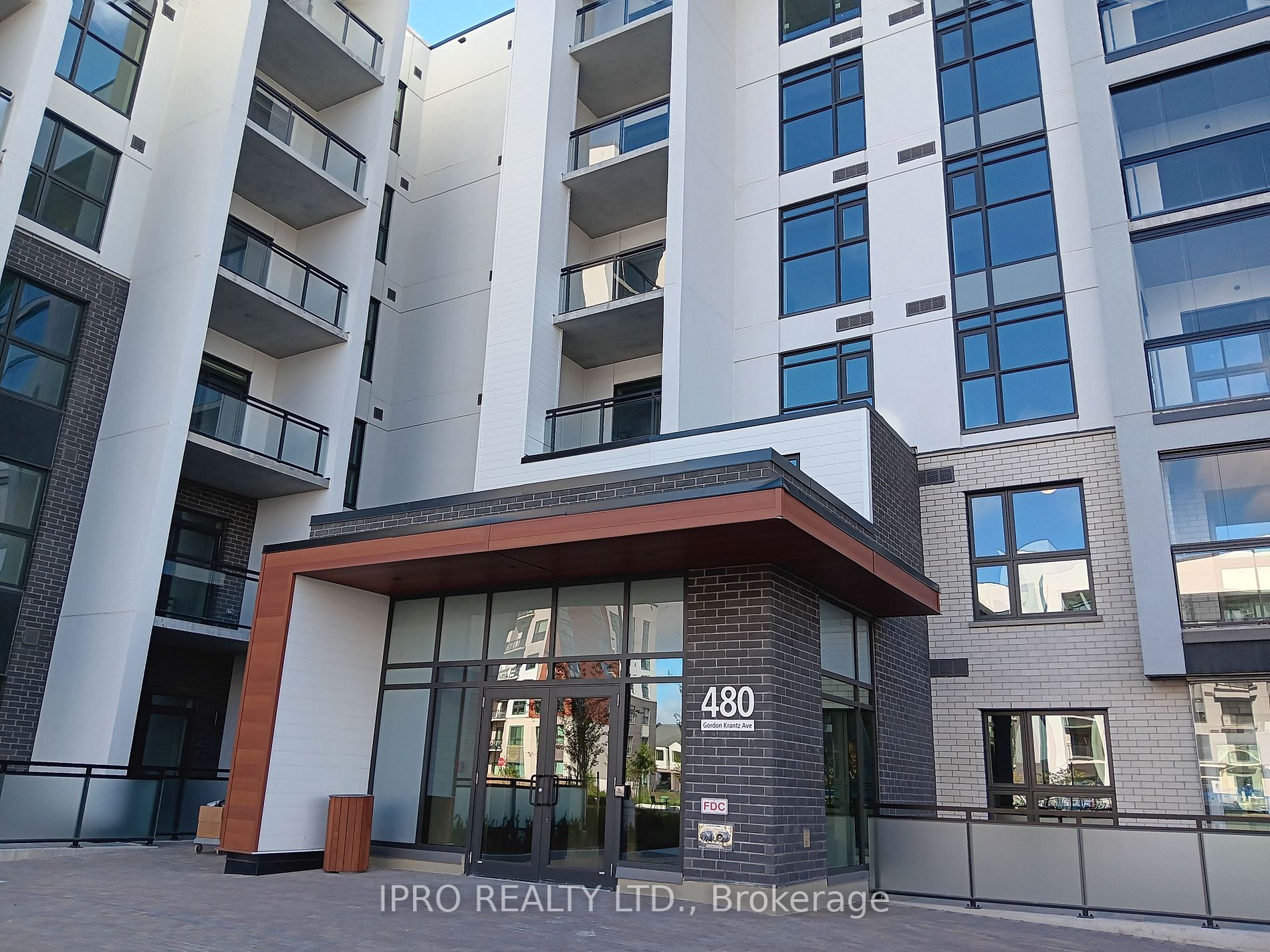 213 480 Gordon Krantz Ave, Milton For Rent 2,250 Condos.ca