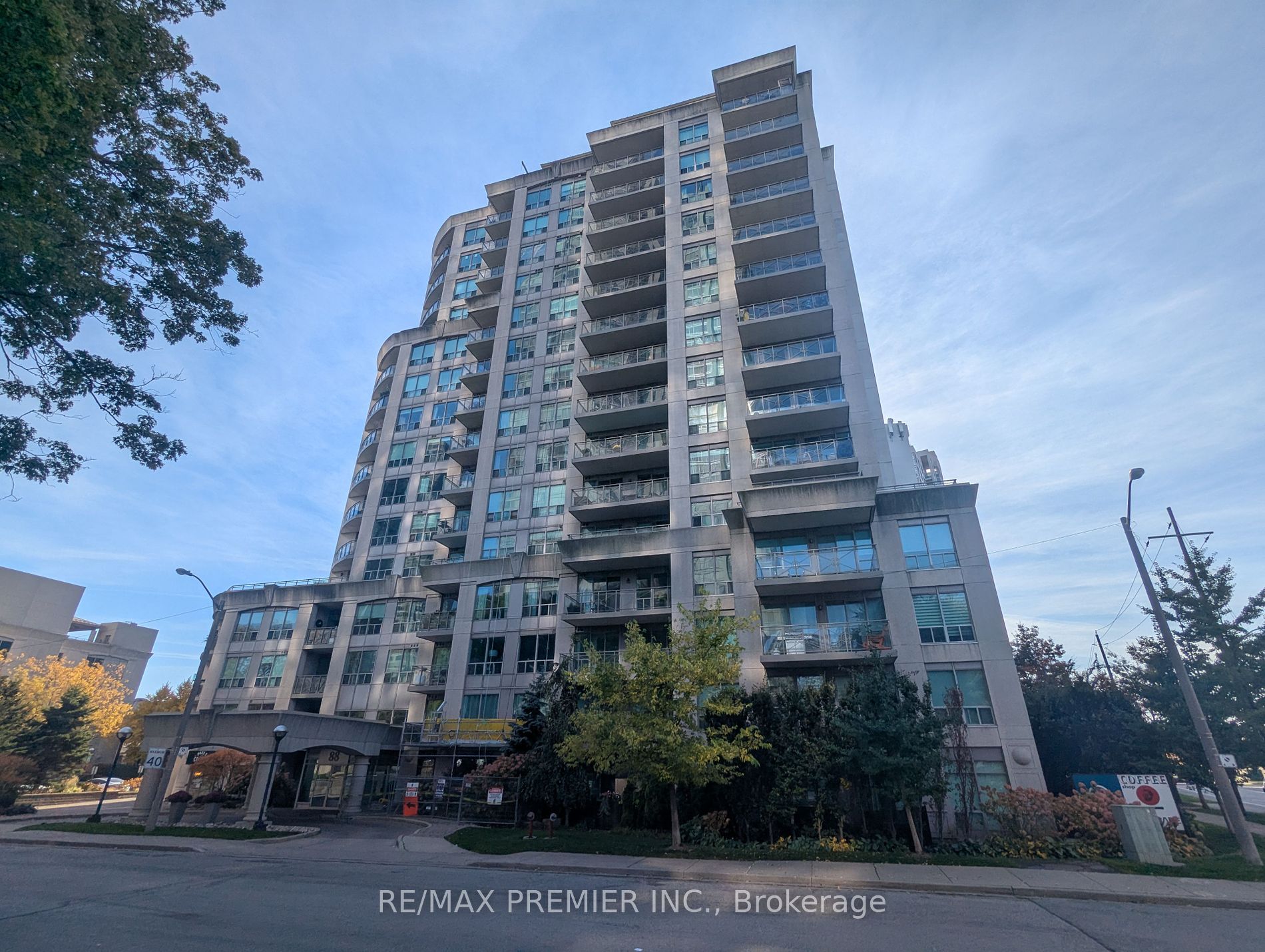 301 88 Palace Pier Crt, Etobicoke For Rent 3,300 Condos.ca