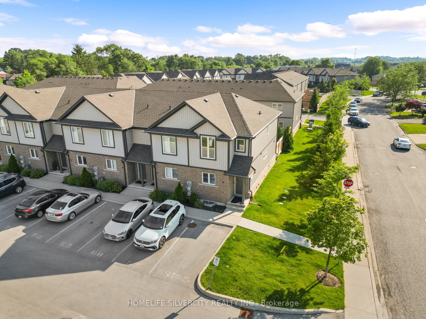 40 7768 Ascot Circ, Niagara Falls For Sale 499,900 Condos.ca