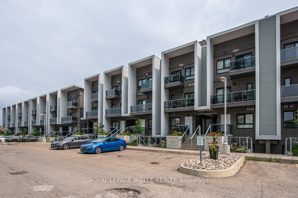 25B - 1430 HIGHLAND Rd W, Kitchener | For Sale @ $499,900 | Condos.ca