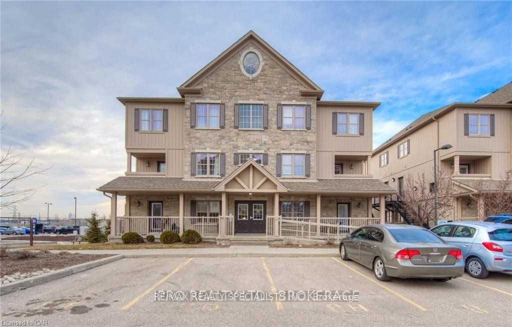 8J - 1460 Highland Rd W, Kitchener | For Rent @ $2,495 | Condos.ca