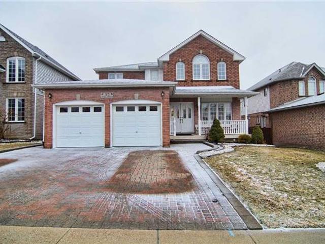 35 Mcgill Cres