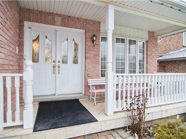 35 Mcgill Cres