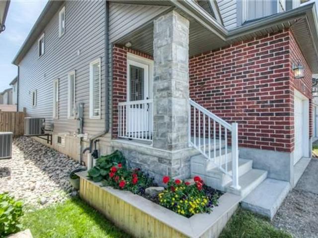 6 Pompeii St