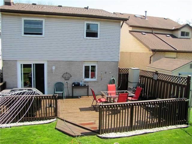 559 Drummerhill Cres