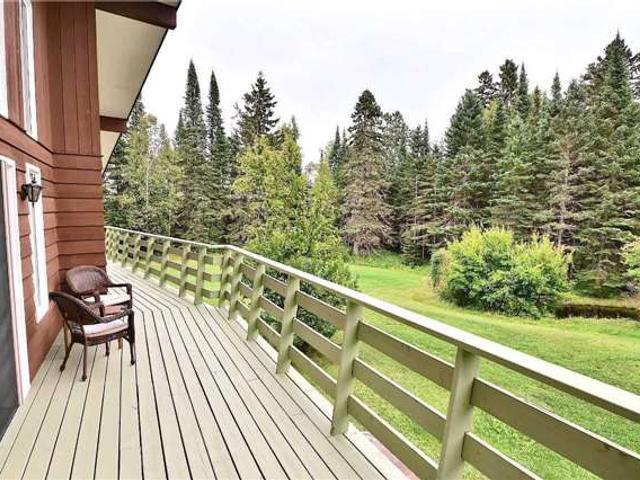 1650 Paquette Rd
