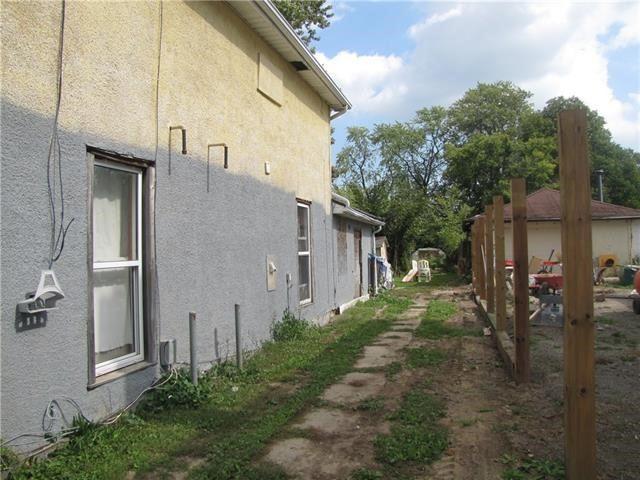 48 Denistoun St