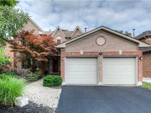 72 Kingfisher Cres