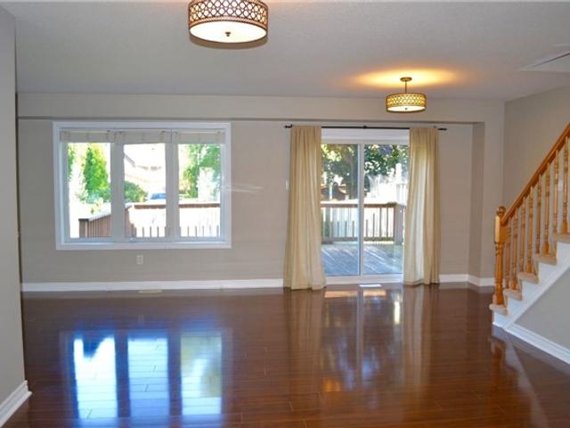 3959 Azalea Cres