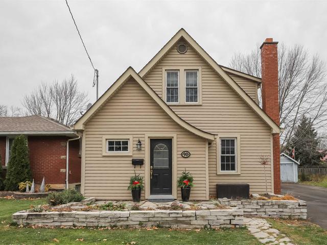 90 Norway Ave