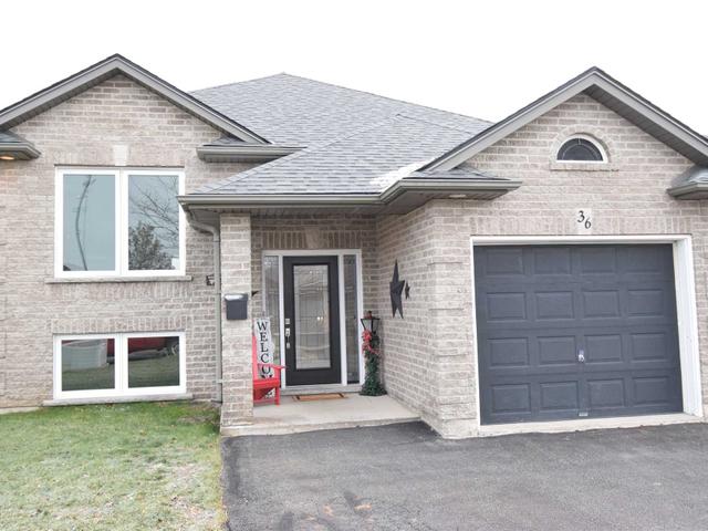 36 Courtney Cres
