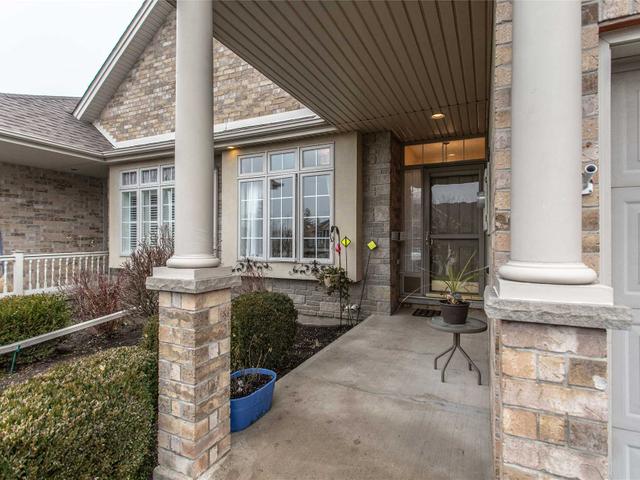 18 Willowlanding Crt