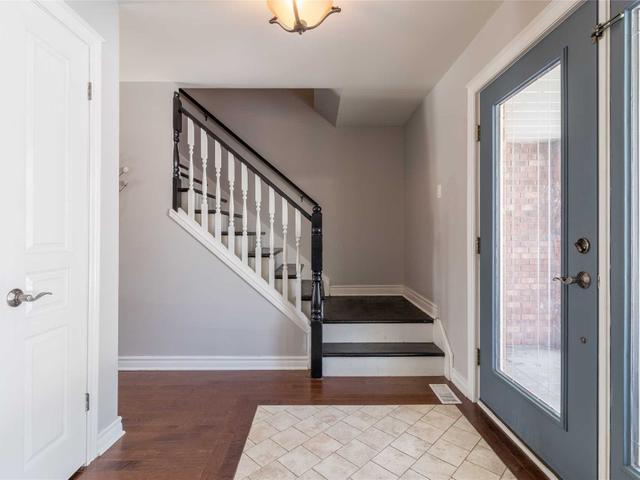 10 Sherwood Forest Tr