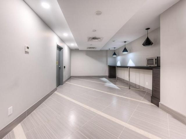 253 - 258-B Sunview St