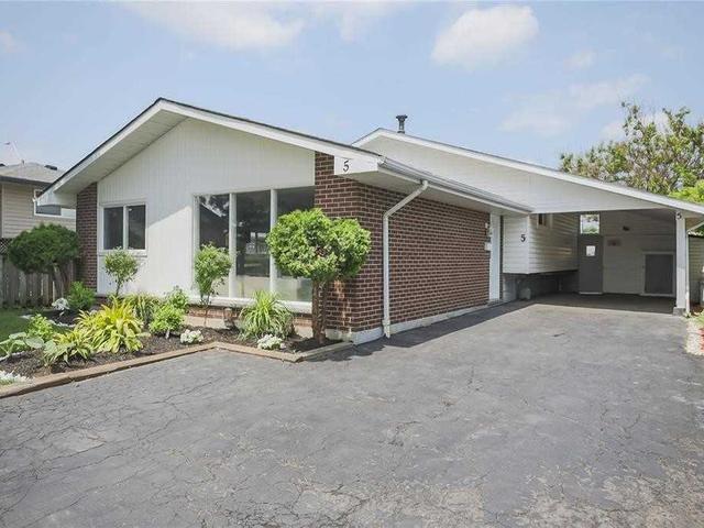 5 Cromwell Cres
