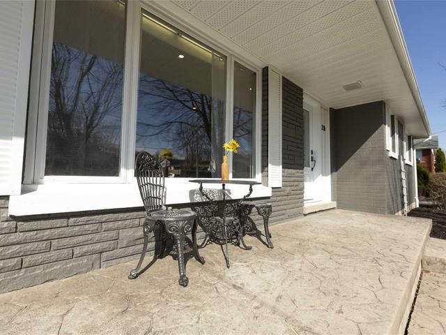 219 Kingsway St