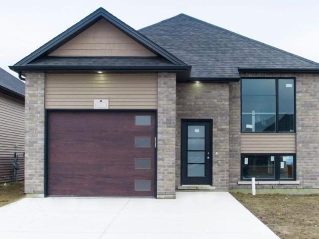 174 Moonstone Cres